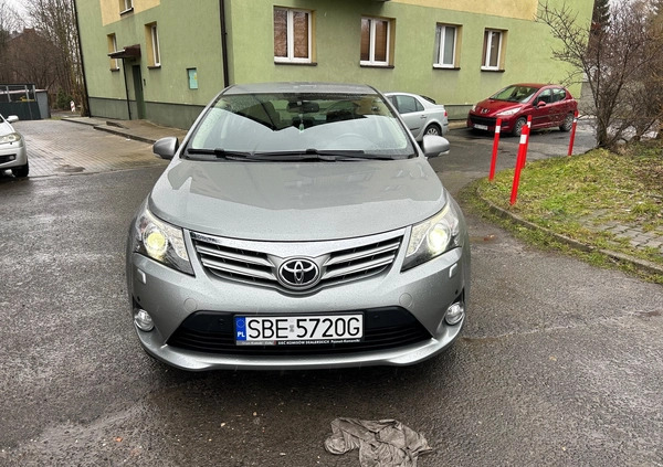 Toyota Avensis cena 36500 przebieg: 194000, rok produkcji 2013 z Będzin małe 781